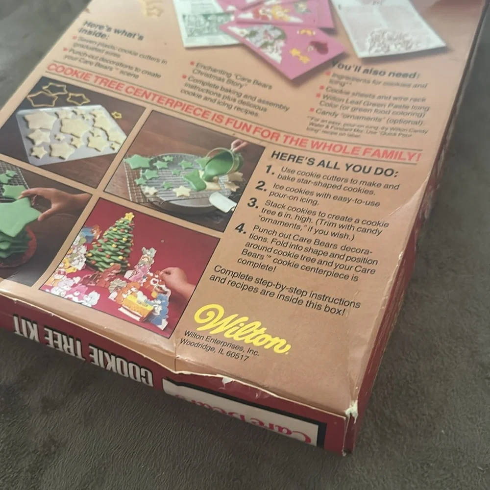 Wilton *VINTAGE* *SEALED* Care Bears Christmas Cookie Tree Kit